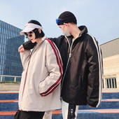 Спортно-ежедневно яке със странични кантове в няколко цвята