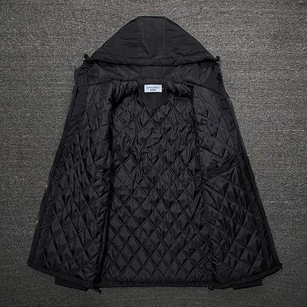 Ежедневно мъжко яке с качулка в няколко цвята