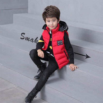 Ежедневен детски елек за момчета с качулка в три цвята