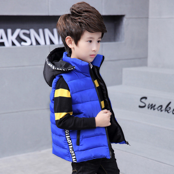 Ежедневен детски елек за момчета с качулка в три цвята