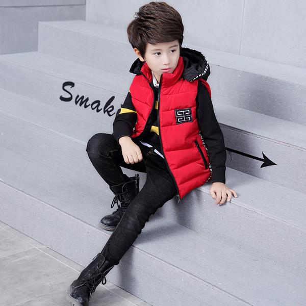 Ежедневен детски елек за момчета с качулка в три цвята