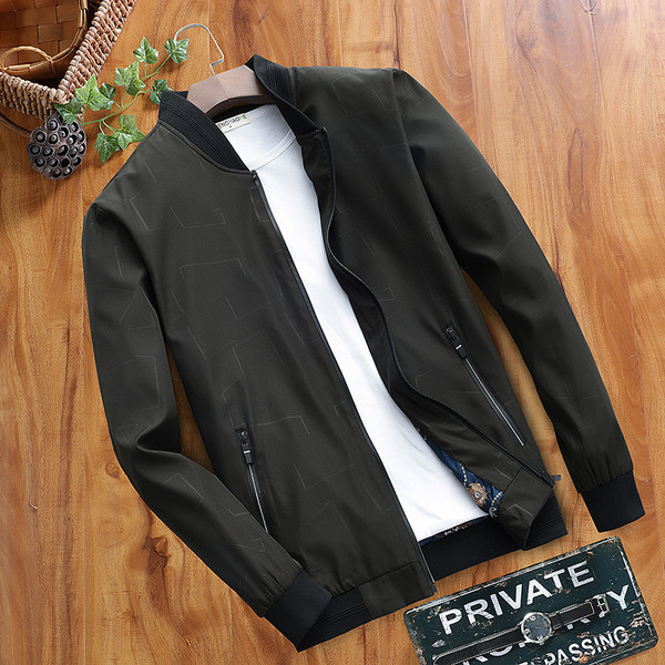 Мъжко ежедневно яке с О-образно деколте в няколко модела