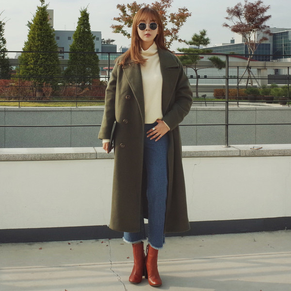 Дамско дълго палто с V-образна яка в няколко цвята 