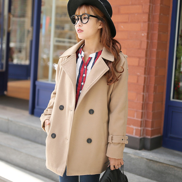 Ежедневно дамско палто с V-образна яка в син и бежов цвят 