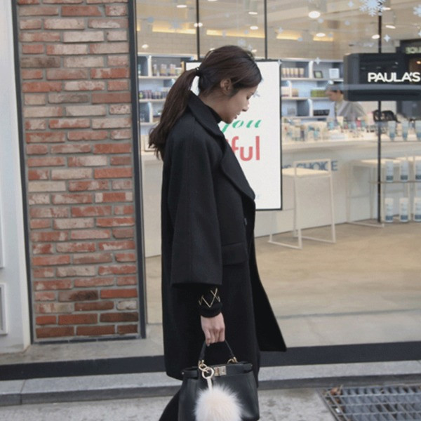 Модерно дамско палто със  7/8 ръкав широк модел 