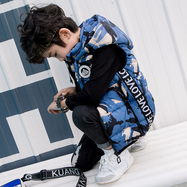 Moдерен детски камуфлажен елек в три цвята