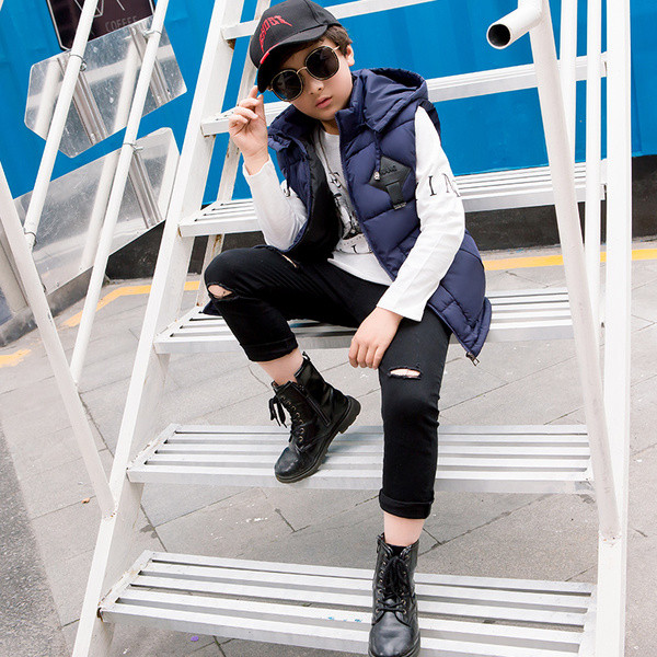 Eжедневен детски елек с надпис в три цвята