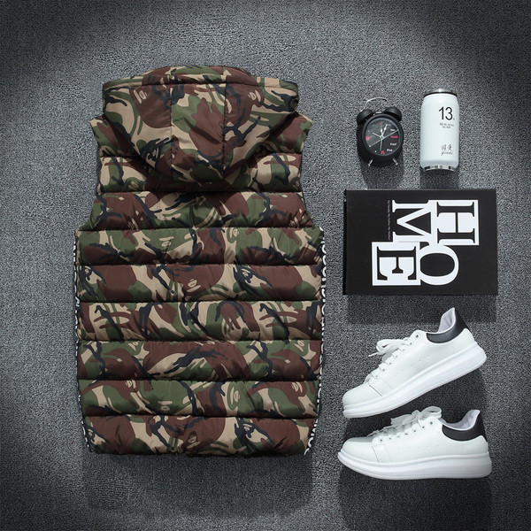 Aктуален мъжки елек в три цвята