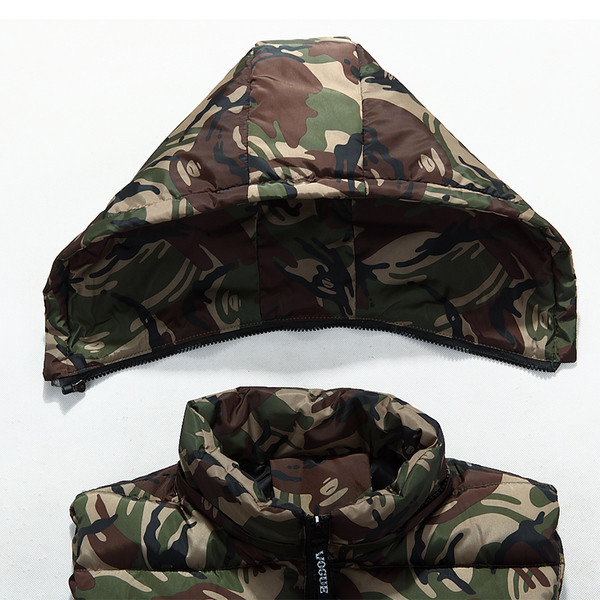 Aктуален мъжки елек в три цвята