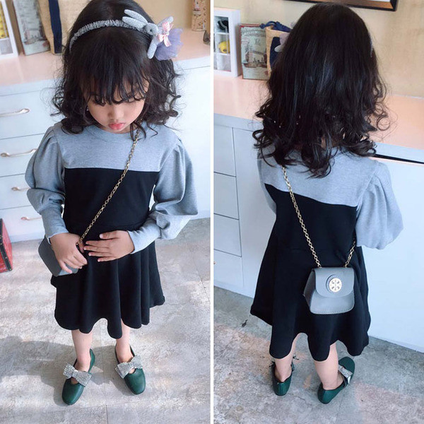 Модерна  детска рокля с дълъг ръкав разкроен модел 