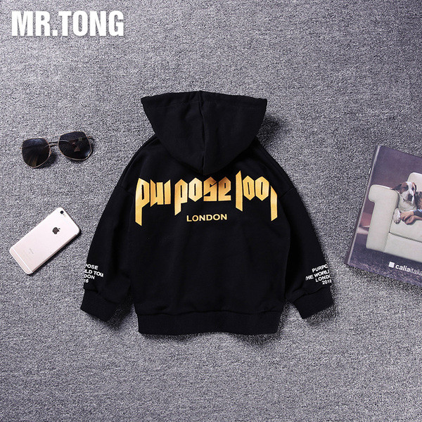 Суичър за момчета в черен цвят с надпис