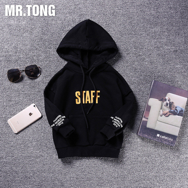 Суичър за момчета в черен цвят с надпис