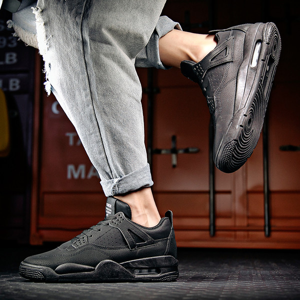 Model nou de adidasi barbatesti pentru toamna cu airbag in trei culori