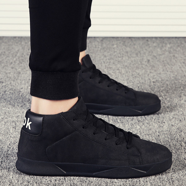 Tenisi barbati noi model uni pentru toamna in trei culori