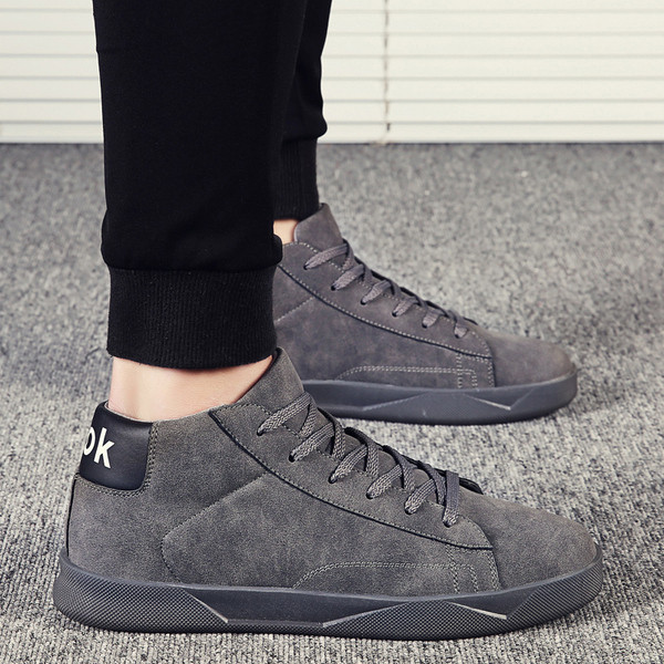 Tenisi barbati noi model uni pentru toamna in trei culori