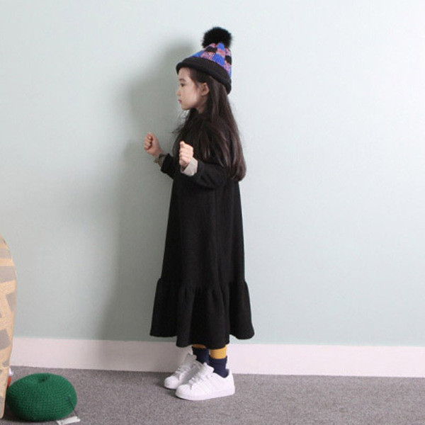 NOU Rochie moderna pentru copii model lat cu maneci lungi de culoare neagra