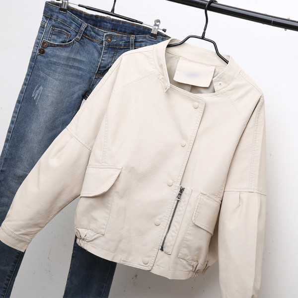 Geaca de dama model NOU pentru toamna din piele ecologica cu nasturi si buzunare mari - doua culori