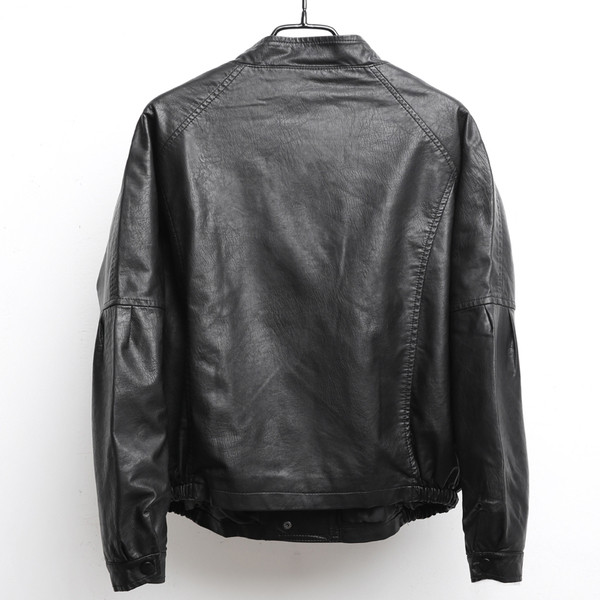 Geaca de dama model NOU pentru toamna din piele ecologica cu nasturi si buzunare mari - doua culori