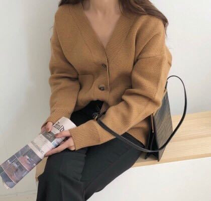 Vesta de dama moderna cu buzunare in doua culori