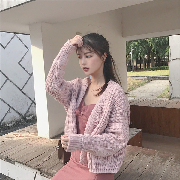 Vesta de dama moderna cu decolteu in V in doua culori