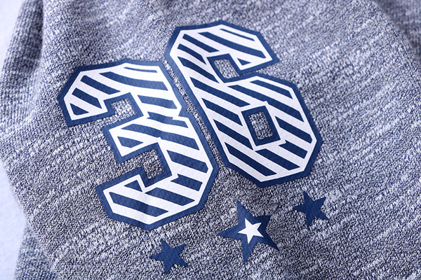 Vesta pentru barbati cu aplicatie gri