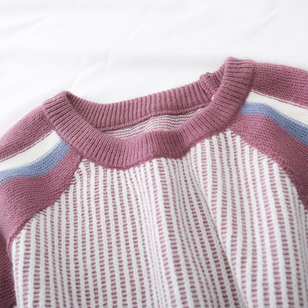 Set actual de tricotat dama - fusta si pulover in doua culori