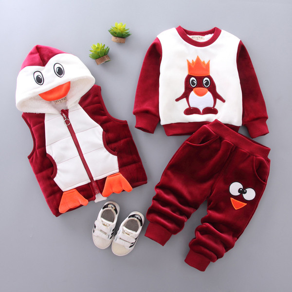 Set copii din trei piese in mai multe modele potrivit pentru fete si baieti