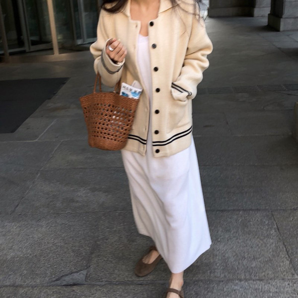 Vesta de dama actuala cu decolteu O in doua culori