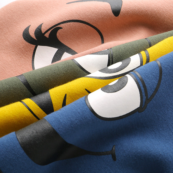 Παιδικό πουλόβερ σε διάφορα χρώματα με ενδιαφέρουσα εκτύπωση