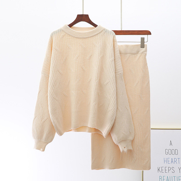 Set elegant pentru femei care include pulover și fustă - patru culori