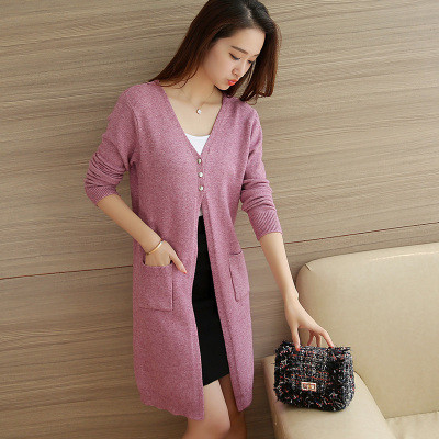 Vesta lunga dama actuala cu decolteu in V in mai multe culori - doua modele