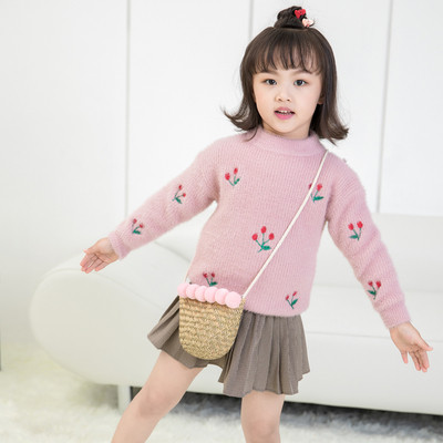Детски пуловер в няколко цвята с бродерия