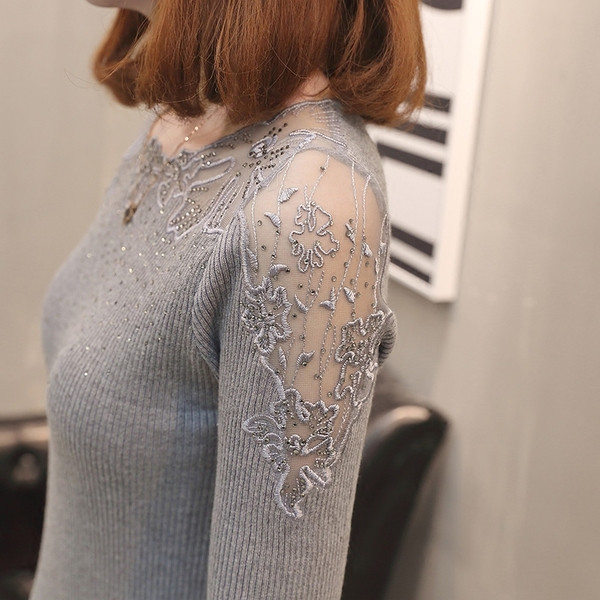 Pulover de dama modern cu dantela in trei culori