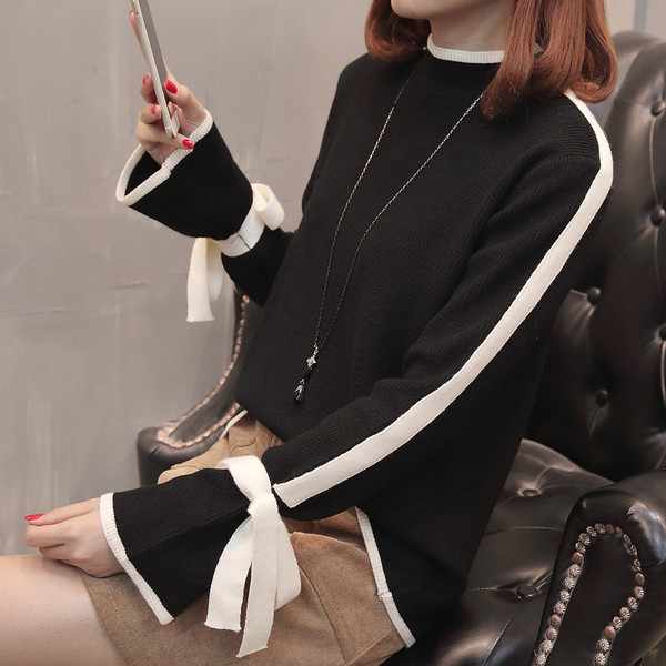 Pulover elegant de damă cu decolteu în formă de O