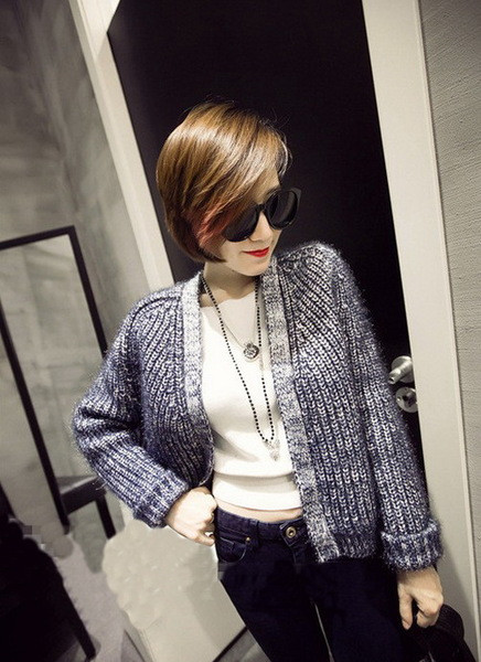 Stílusos női mellény V-nyakkal, több színben