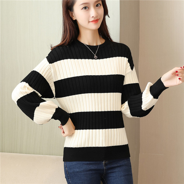 Γυναικείο ριγέ πουλόβερ σε τρία χρώματα