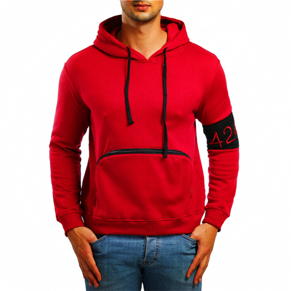 Hanorac barbatesc cu buzunar si broderie in patru culori