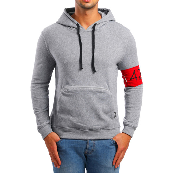 Hanorac barbatesc cu buzunar si broderie in patru culori