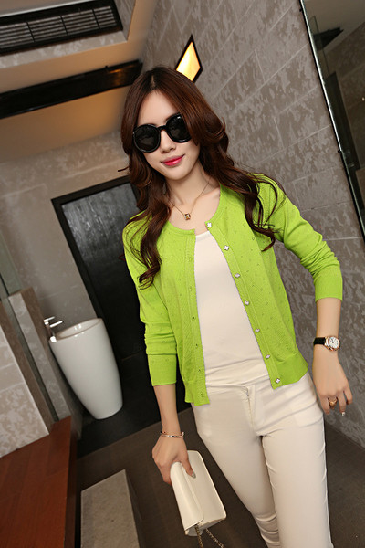 Stílusos női mellény gombokkal több színben