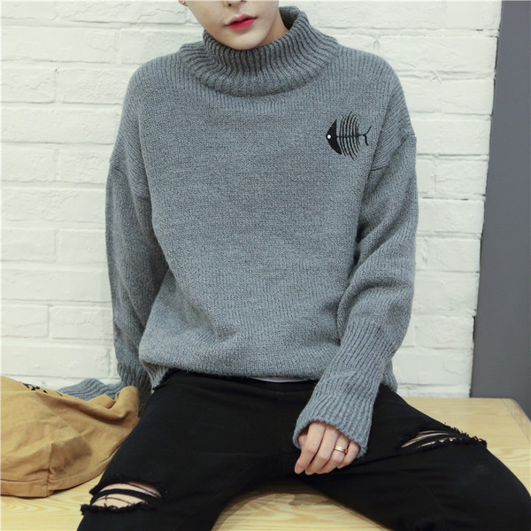 Μοντέρνο πουλόβερ για άνδρες με κεντήματα και ψηλό γιακά