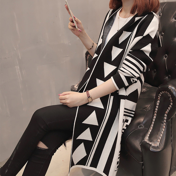 Vesta moderna de dama cu gluga in trei culori