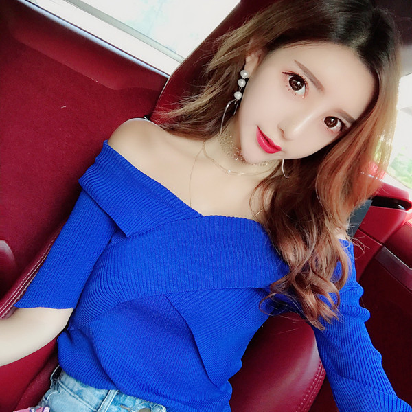 Stílusos női blúz V-nyakkal, három színben