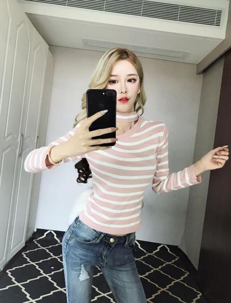 Csíkos női pulóver két színben