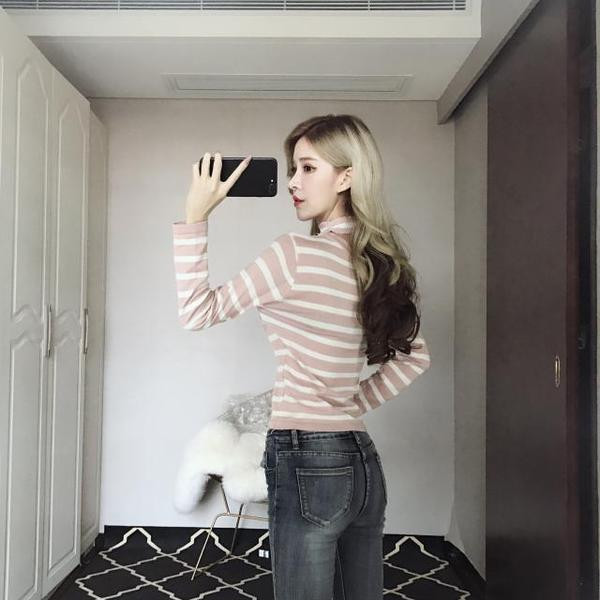 Csíkos női pulóver két színben