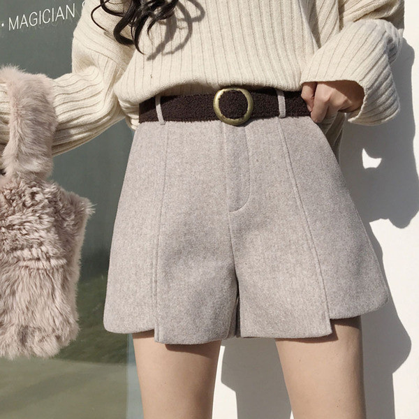 Γυναικεία σορτς για το φθινόπωρο και το χειμώνα με υψηλή μέση σε δύο χρώματα