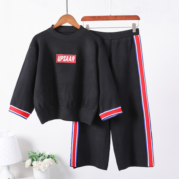 Női sport szett kötőblúz + nadrág szegéllyel - három színben