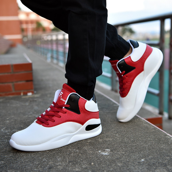 Modern férfi tornacipő több színben - két modell