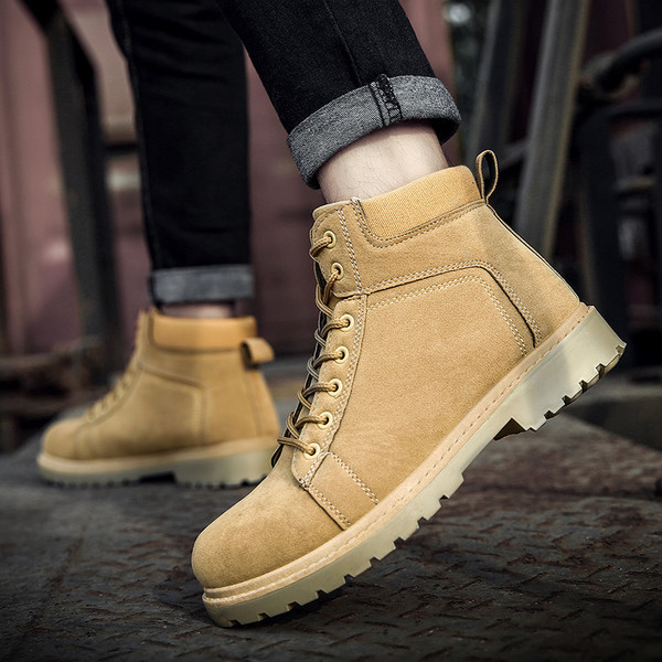 Modern férfi csizma két színben