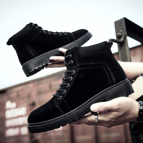 Modern férfi csizma két színben