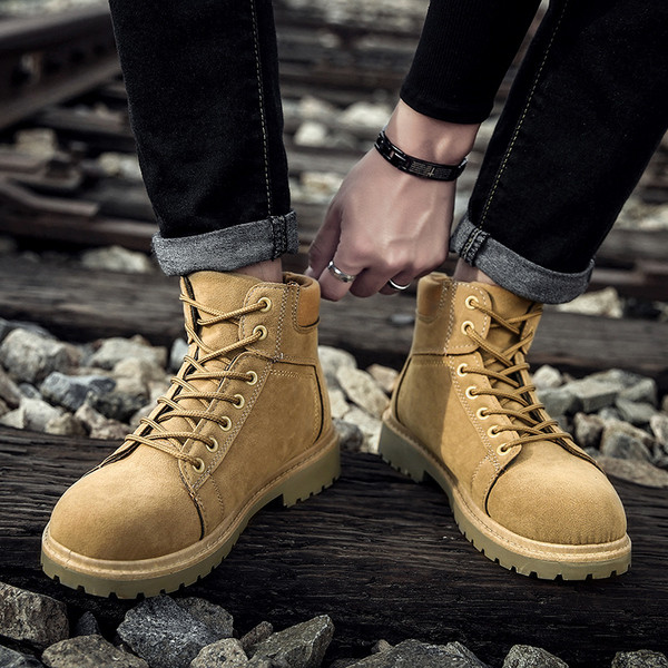 Modern férfi csizma két színben